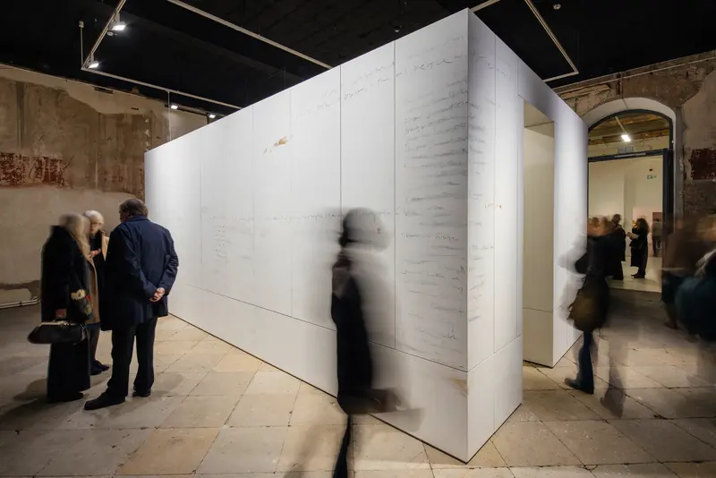 Edmund de Waal, library of exile, 2019