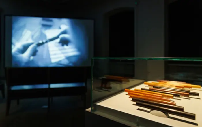 Videoinstallation in der Ausstellung "Ode an das Handwerk" im Japanischen Palais