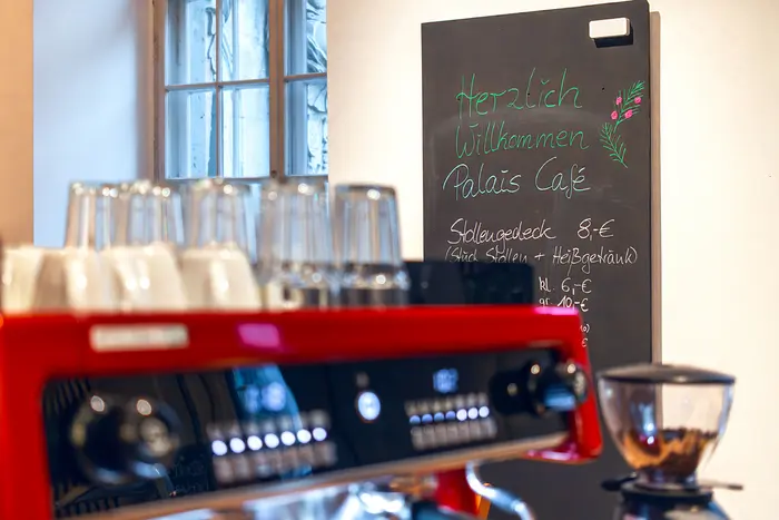 Biomarkt, Palais Café, Tätigkeiten und Themen, Frühstück, Japanisches Palais, Projektcafé