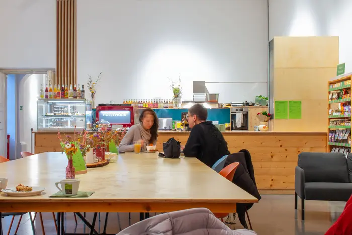 Biomarkt, Palais Café, Tätigkeiten und Themen, Frühstück, Japanisches Palais, Projektcafé